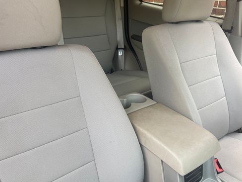 Used 2011 Ford Escape XLT image 14