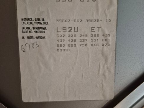 Used 2002 Porsche 911 Carrera 4 image 4