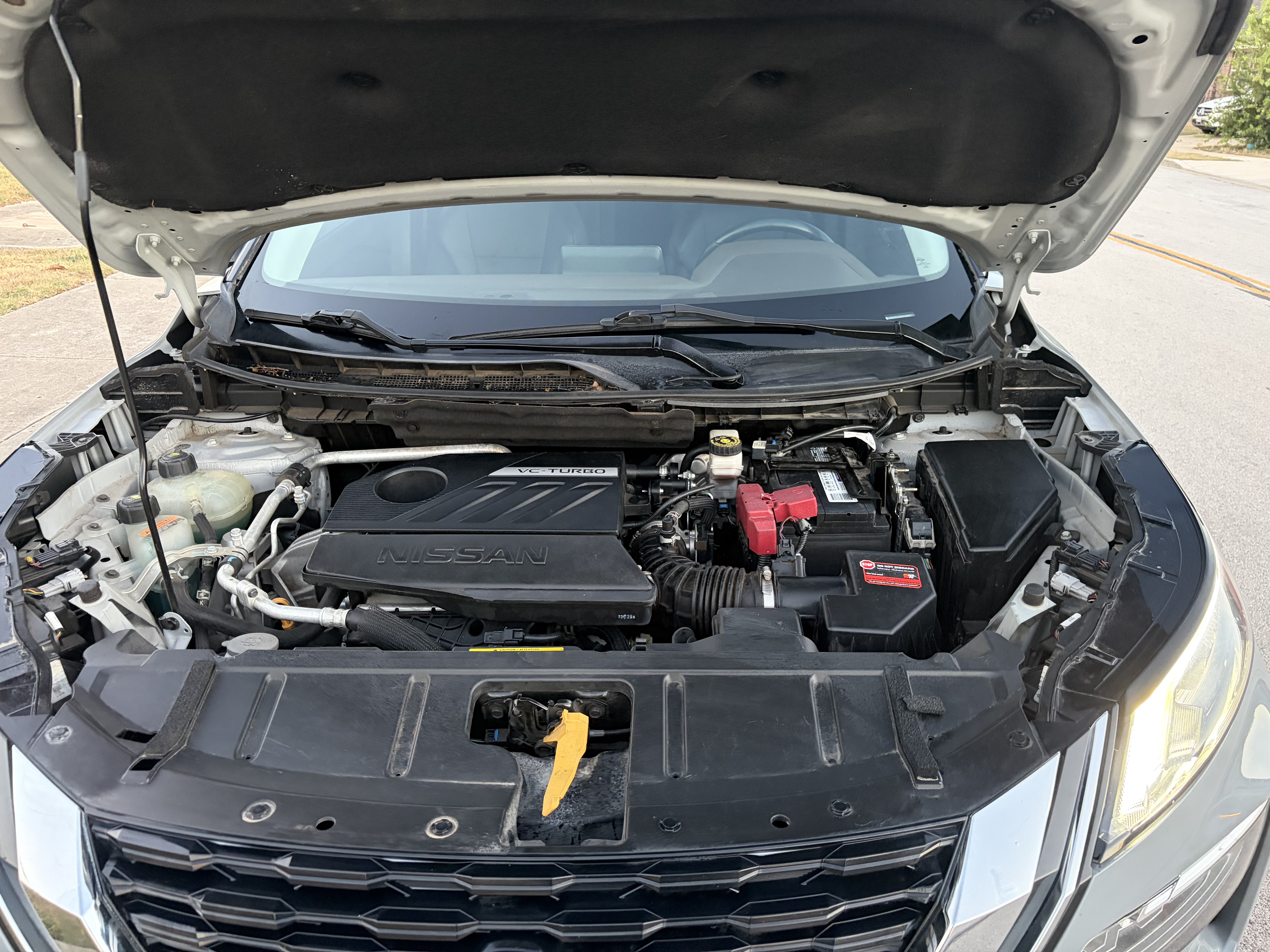Used 2022 Nissan Rogue SL FWD image 5