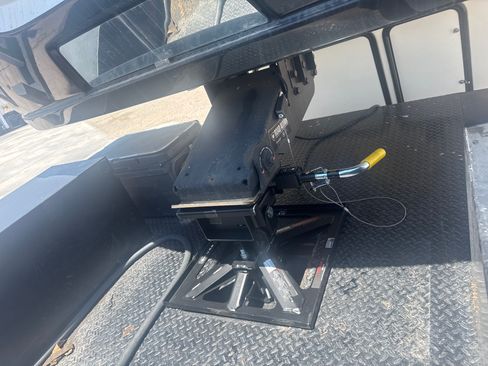 Used 2022 RAM 3500 Tradesman w/ Safety Group image 6