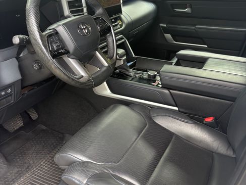 Used 2022 Toyota Tundra Platinum w/ Advanced Package RWD image 11