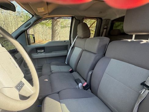 Used 2004 Ford F150 XLT image 16