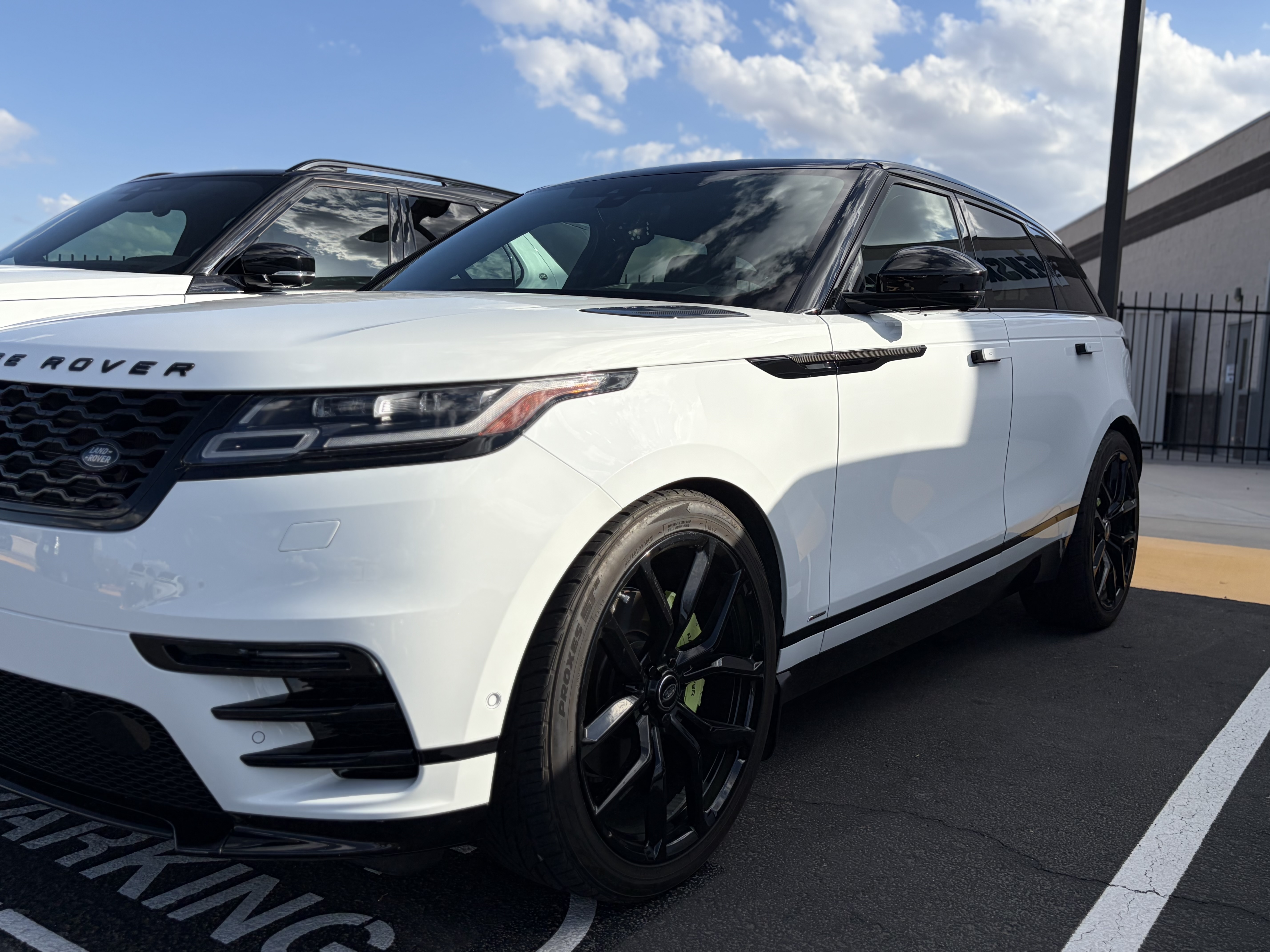 Used 2020 Land Rover Range Rover Velar R-Dynamic S AWD/4WD image 8