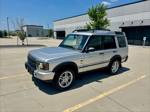 Used 2003 Land Rover Discovery SE AWD/4WD image 1