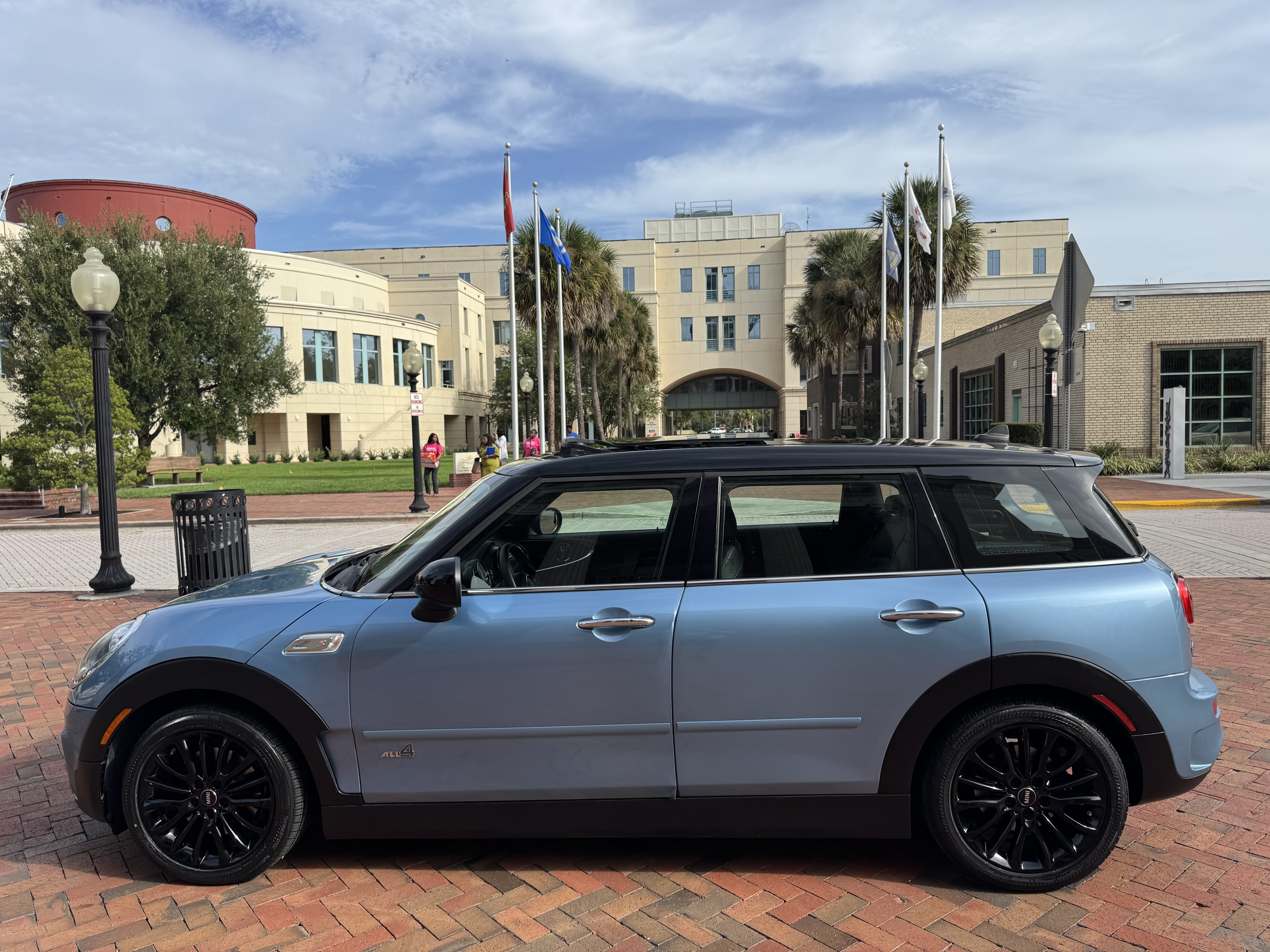 Used 2017 MINI Cooper Clubman S AWD/4WD image 31