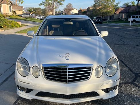 Used 2009 Mercedes-Benz E 350 Sedan image 6