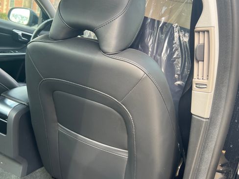 Used 2017 Volvo S60 T5 Inscription image 23