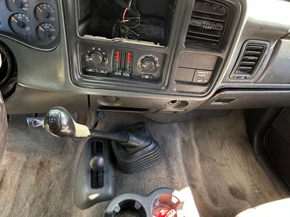 Used 2006 Chevrolet Silverado 2500 LT