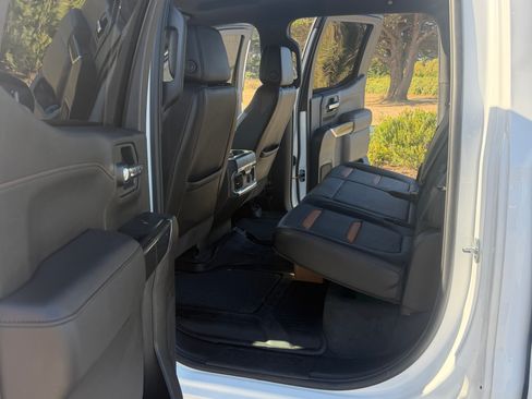 Used 2021 GMC Sierra 1500 AT4 AWD/4WD image 6