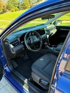 Used 2025 Toyota Camry LE FWD image 10