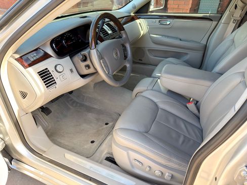 Used 2011 Cadillac DTS Premium w/ Driver Awareness Package image 9