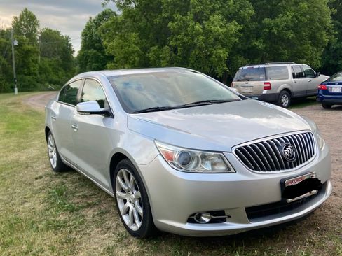 Used 2013 Buick LaCrosse Touring FWD image 2