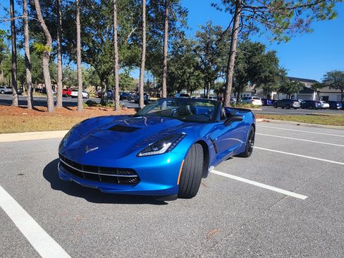 Used 2015 Chevrolet Corvette Stingray Convertible w/ 3LT Preferred Equipment Group image 4