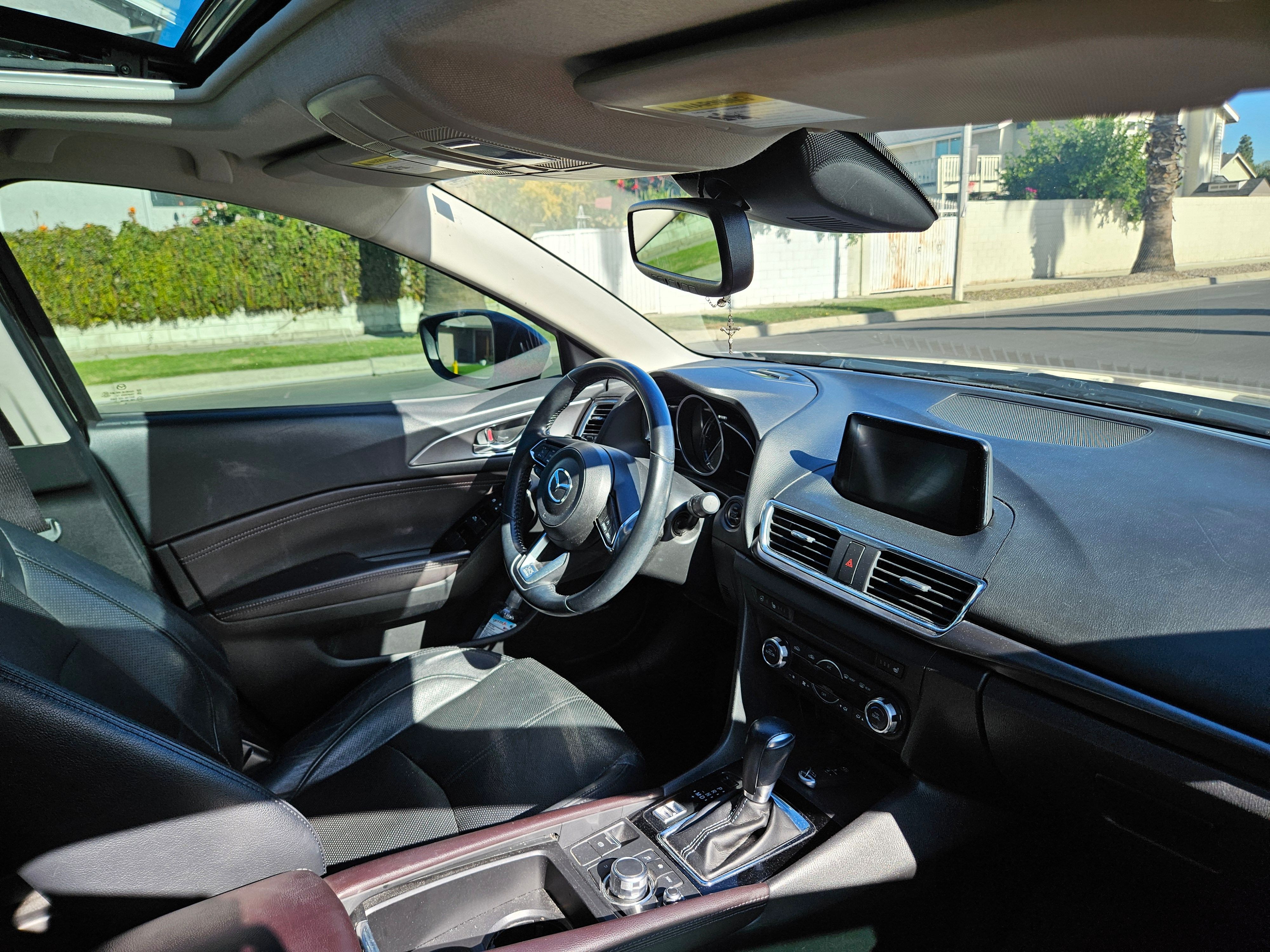 Used 2017 MAZDA MAZDA3 Grand Touring FWD image 14
