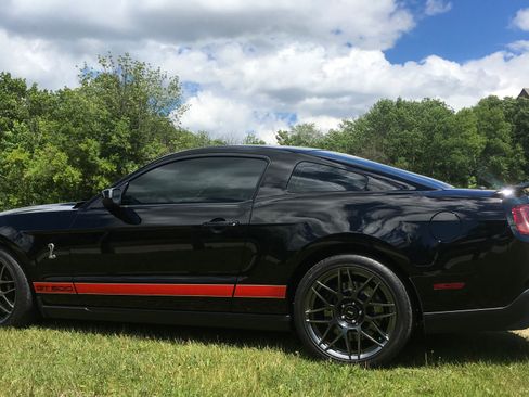 Used 2012 Ford Mustang Shelby GT500 w/ SVT Performance Pkg RWD image 5