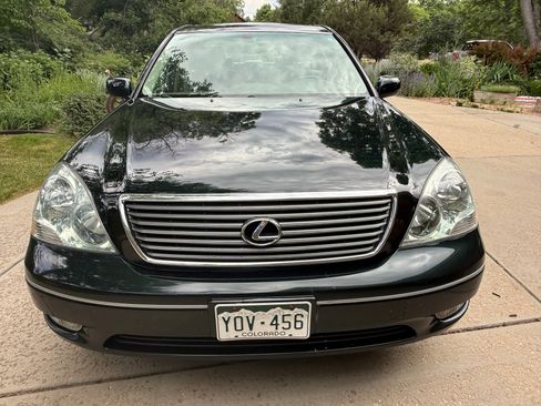 Used 2001 Lexus LS 430 image 2