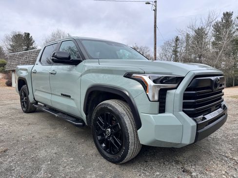 Used 2024 Toyota Tundra Limited w/ Nightshade Package image 4