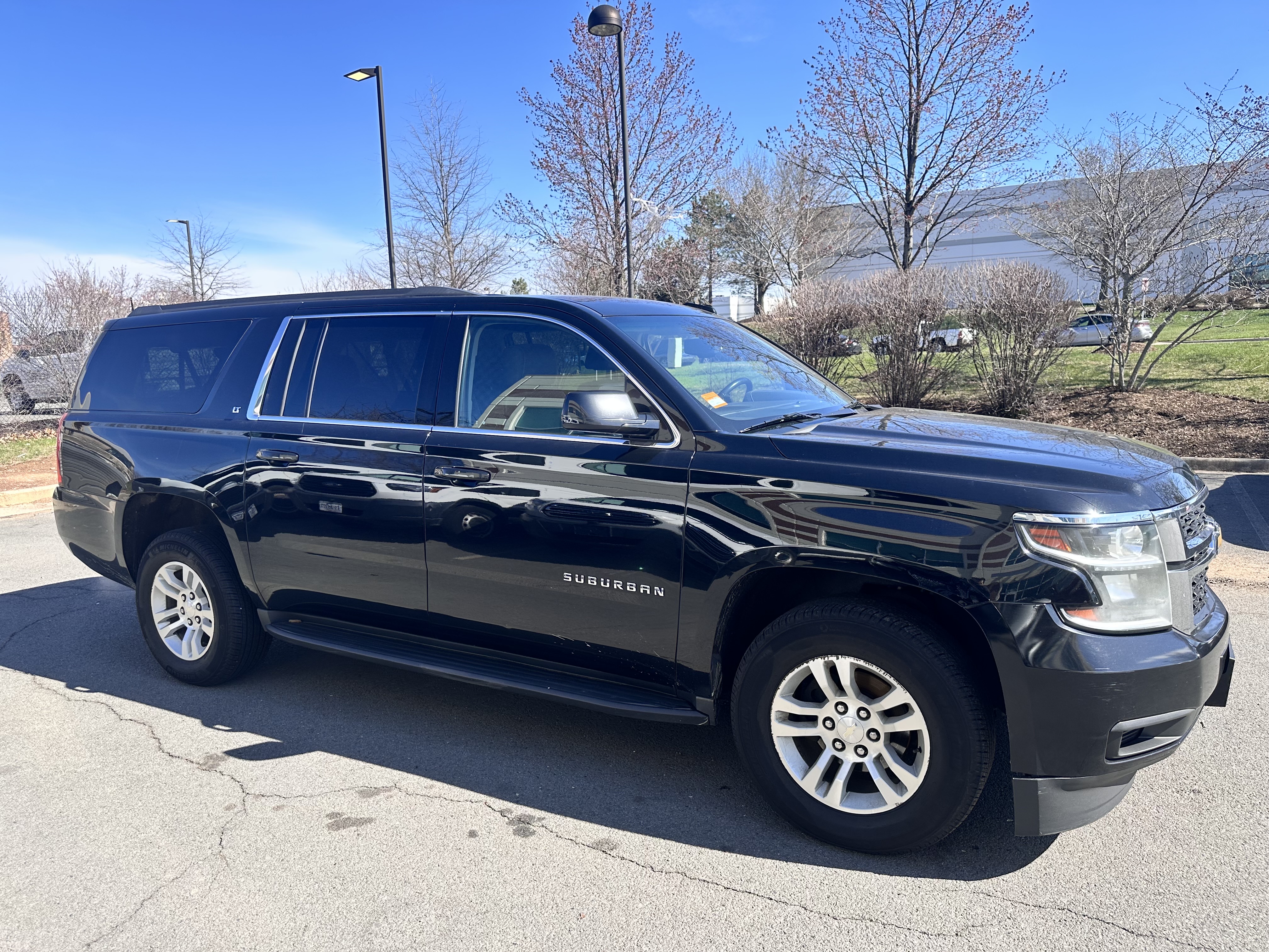 Used 2020 Chevrolet Suburban LT AWD/4WD image 1