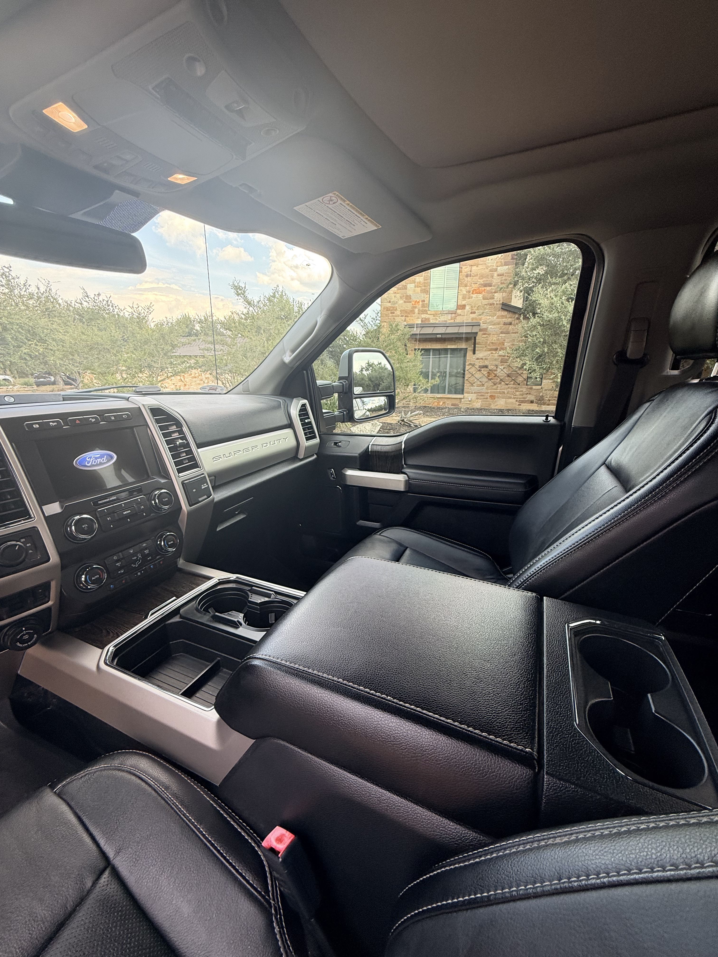 Used 2020 Ford F350 Lariat w/ Lariat Ultimate Package AWD/4WD image 10