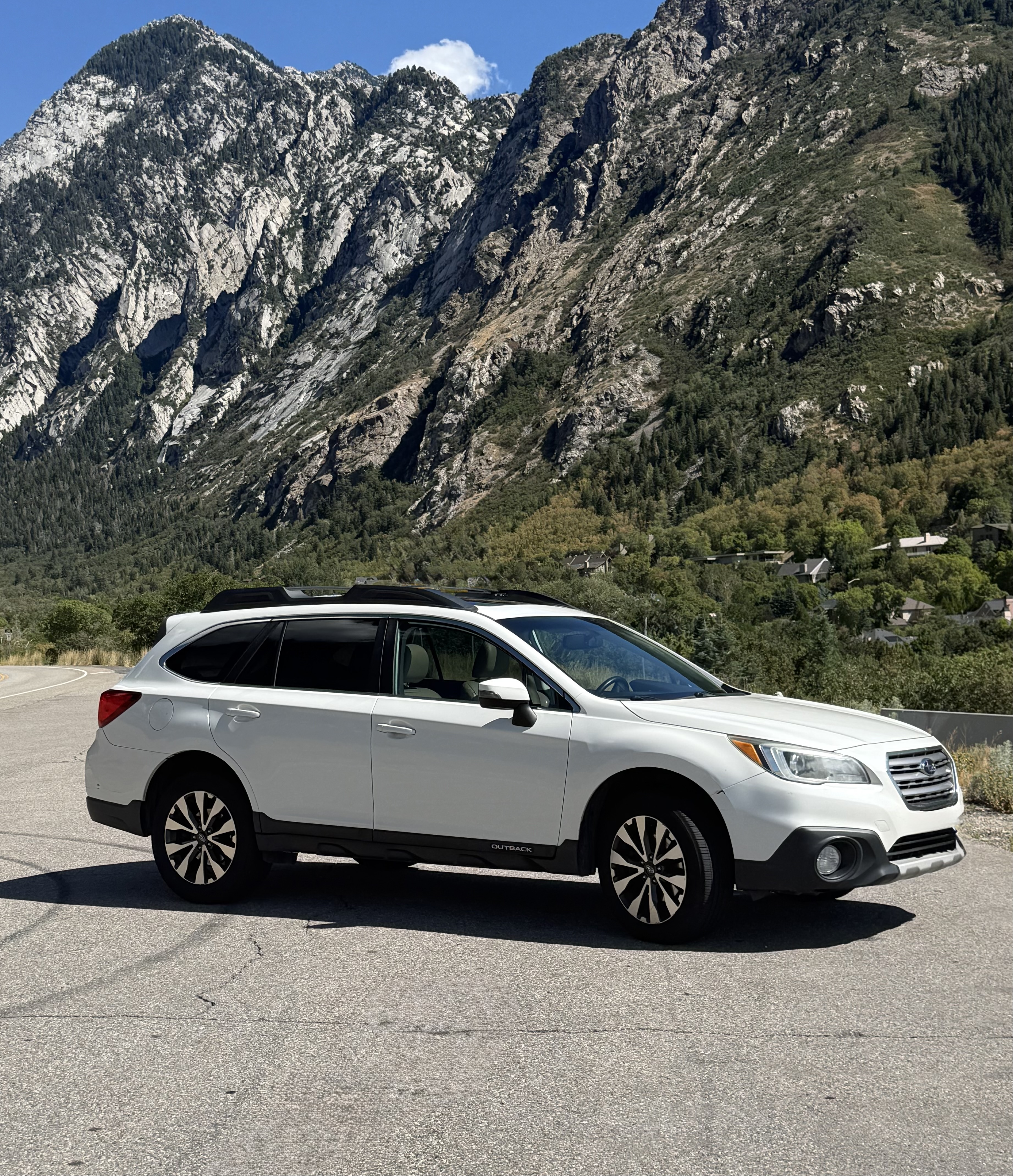 Used 2015 Subaru Outback 2.5i Limited AWD/4WD image 1