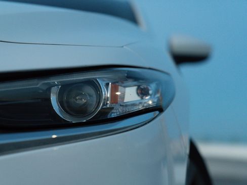 Used 2021 MAZDA MAZDA3 s image 6