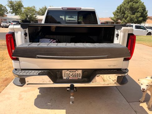 Used 2019 GMC Sierra 1500 SLT RWD image 5