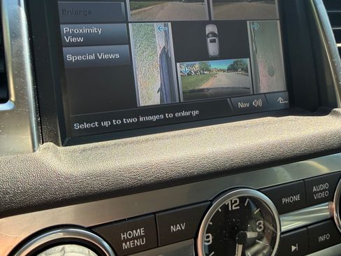 Used 2011 Land Rover Range Rover Sport Supercharged image 31