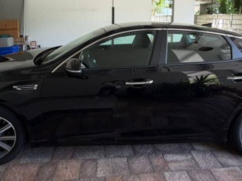 Used 2019 Kia Optima LX w/ LX 17" Wheel Package FWD image 1