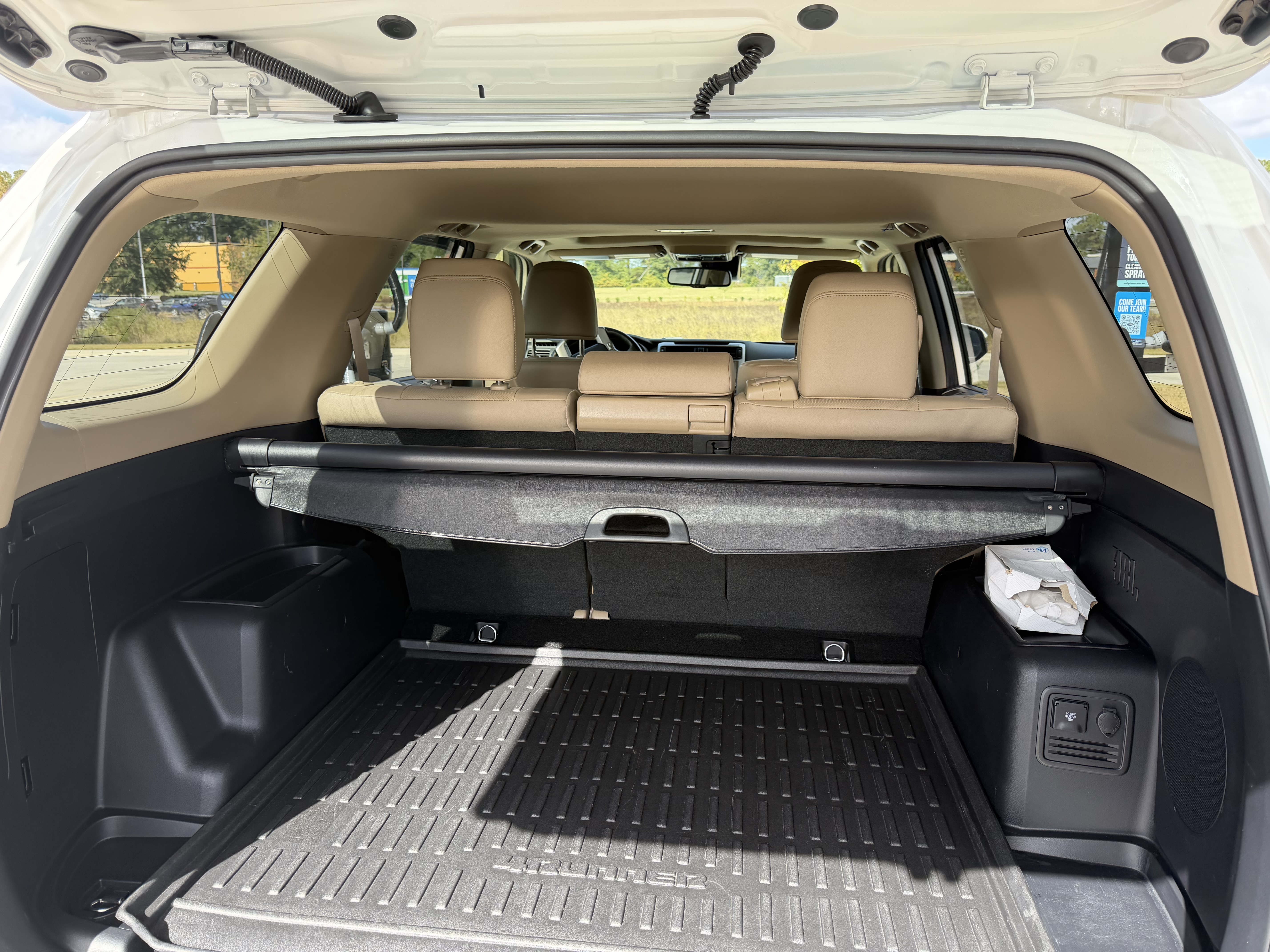 Used 2023 Toyota 4Runner Limited AWD/4WD image 11