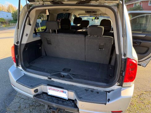 Used 2012 Nissan Armada SV image 6