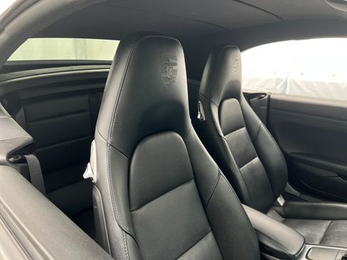 Used 2017 Porsche 911 Carrera image 18