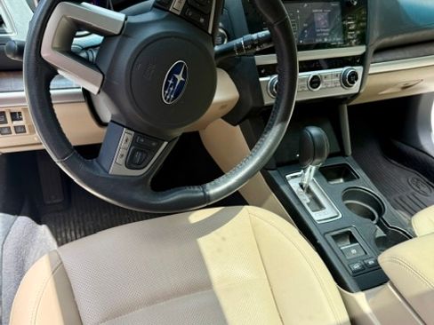 Used 2016 Subaru Outback 2.5i Limited AWD/4WD image 14