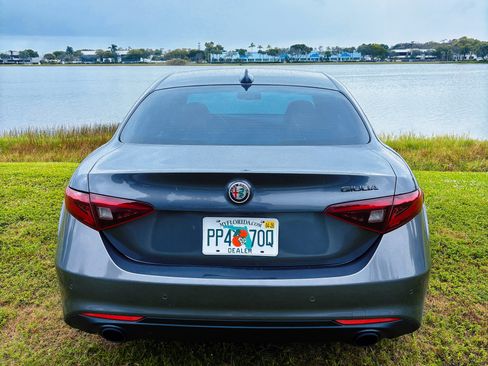 Used 2019 Alfa Romeo Giulia w/ Nero Edizione image 5