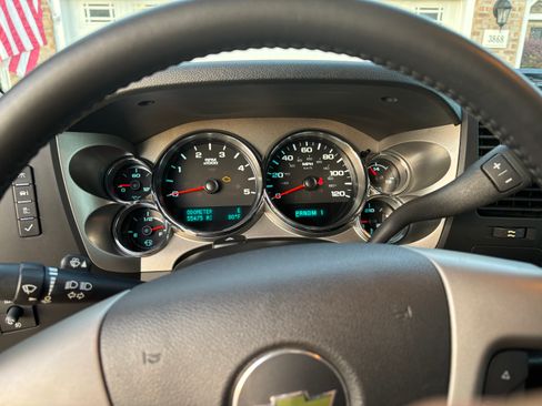 Used 2012 Chevrolet Silverado 3500 LT w/ Interior Plus Package AWD/4WD image 11