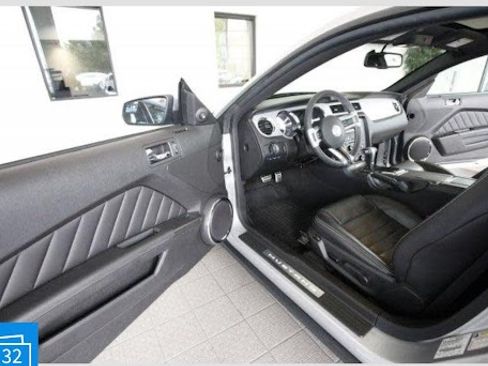 Used 2012 Ford Mustang Premium image 14