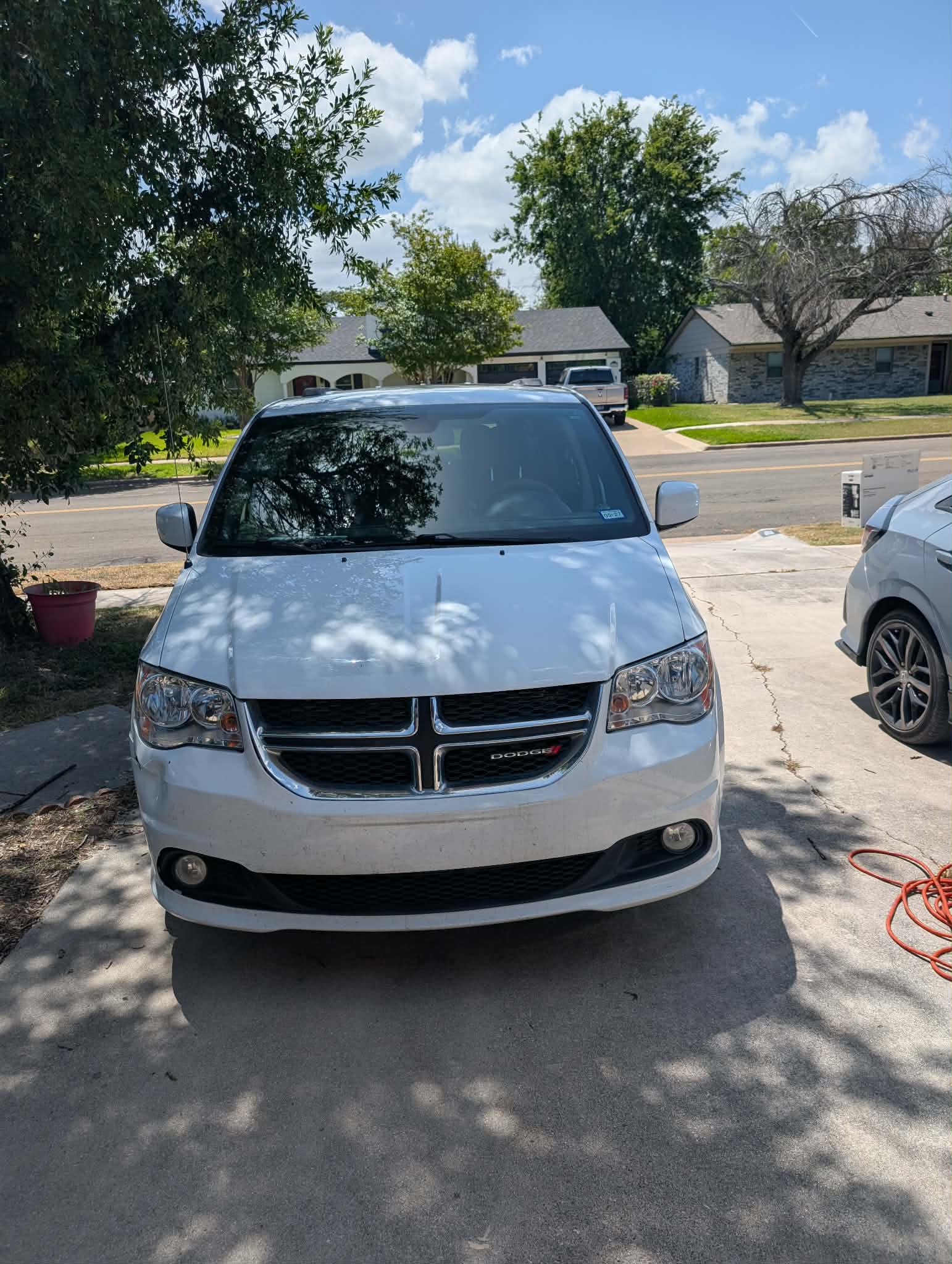 Used 2018 Dodge Grand Caravan SXT FWD image 16