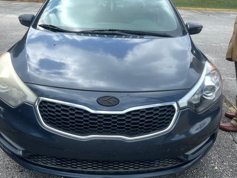 Used 2015 Kia Forte LX w/ Popular Package image 3