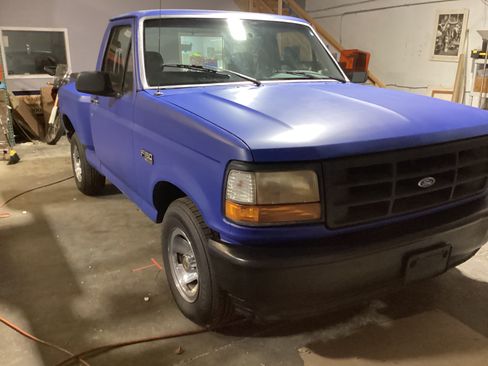 Used 1995 Ford F150 2WD Regular Cab image 6