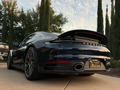 Used 2021 Porsche 911 Carrera 4S AWD/4WD image 8
