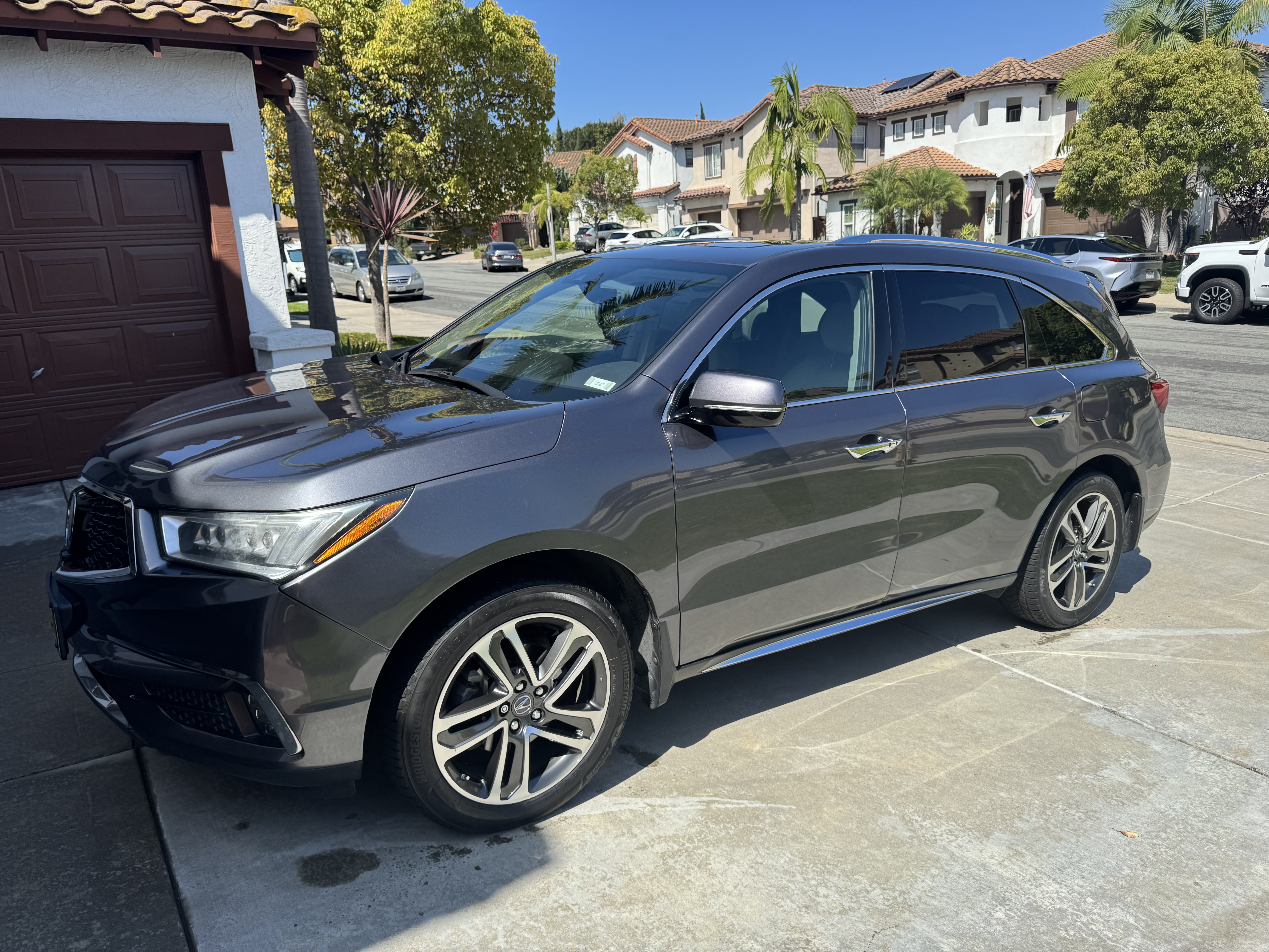 Used 2017 Acura MDX w/ Advance & Entertainment Pkg AWD/4WD image 1