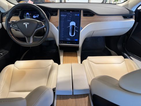Used 2018 Tesla Model S 75D image 12