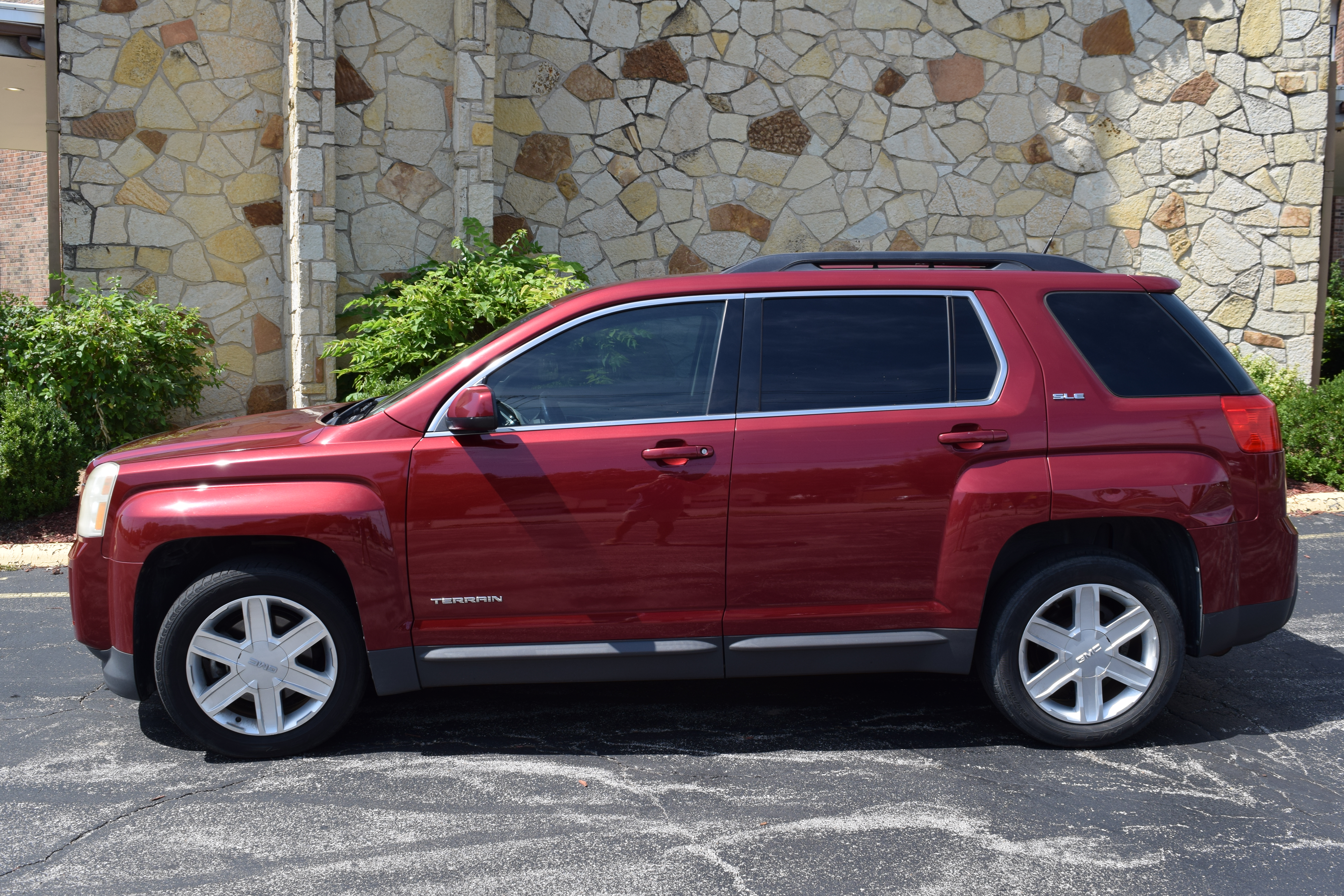 Used 2011 GMC Terrain SLE w/ Convenience Package FWD image 4