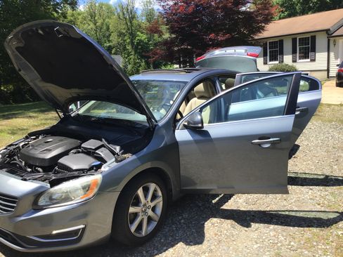 Used 2016 Volvo S60 T5 Premier FWD image 4