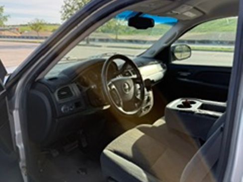 Used 2007 Chevrolet Suburban LS RWD image 8
