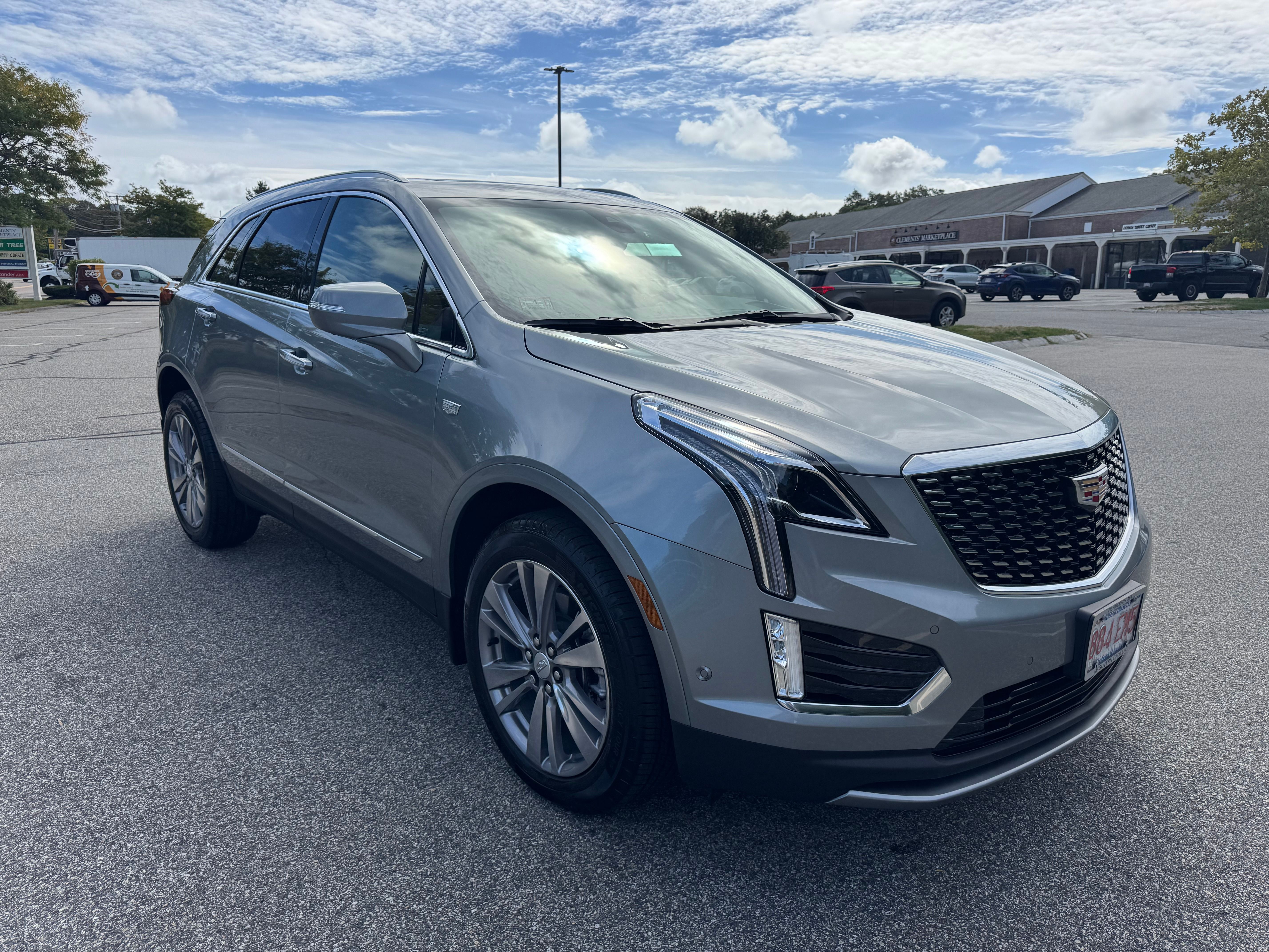 Used 2026 Cadillac XT5 Premium Luxury w/ LPO, Floor Liner Package AWD/4WD image 4
