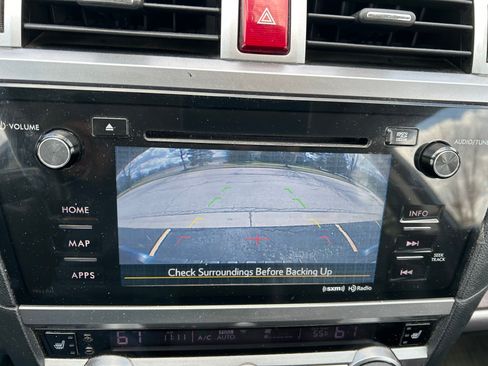 Used 2015 Subaru Outback 2.5i Limited image 11