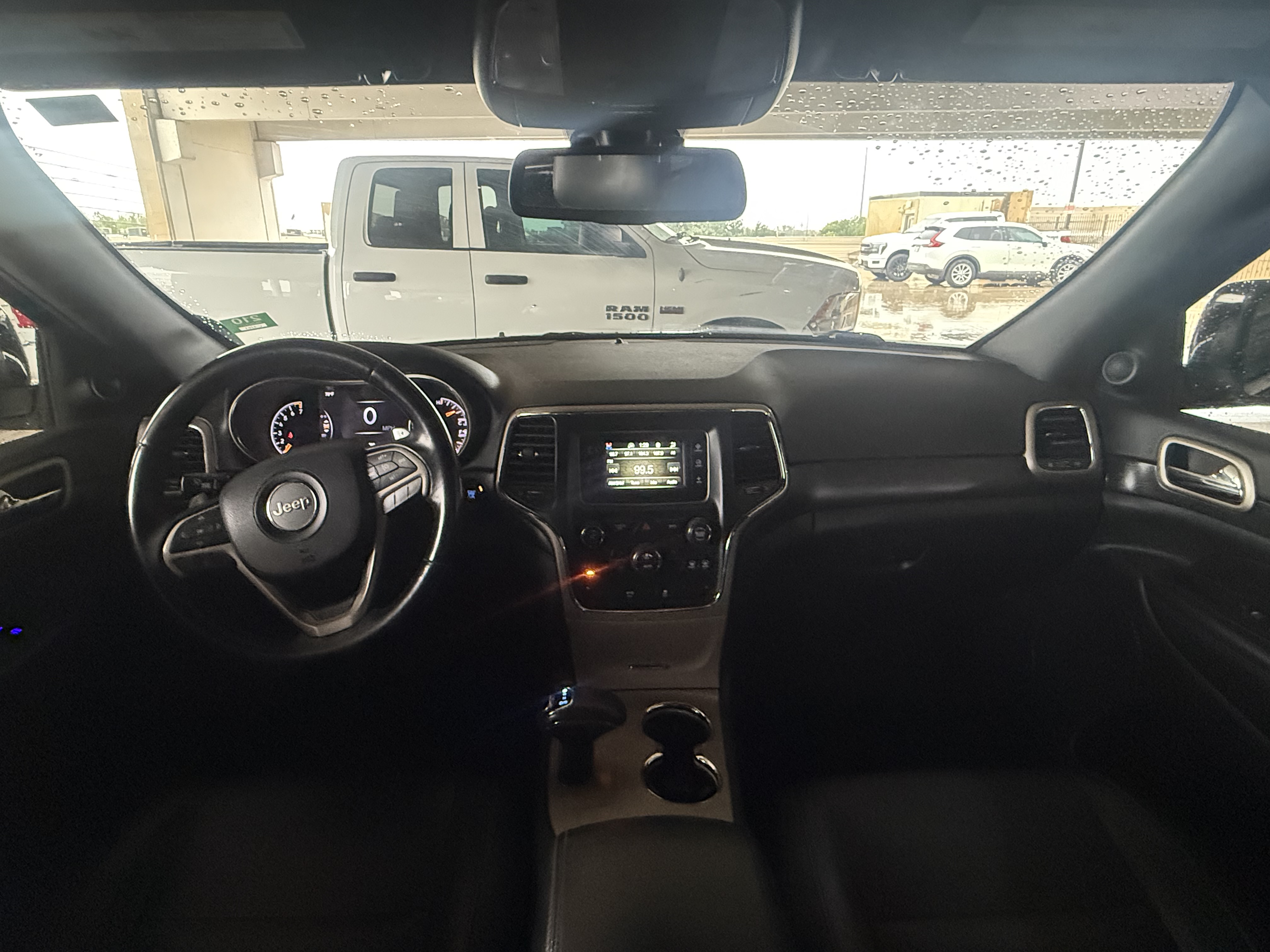 Used 2015 Jeep Grand Cherokee Laredo w/ Quick Order Package 23E RWD image 9