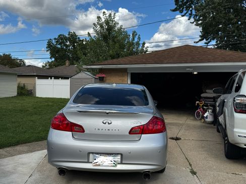 Used 2013 INFINITI G37 x Sedan w/ Premium Pkg image 5