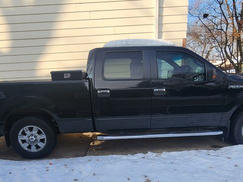 Used 2010 Ford F150 XLT image 1