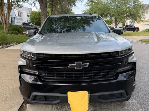 Used 2019 Chevrolet Silverado 1500 LT w/ All-Star Edition RWD image 2